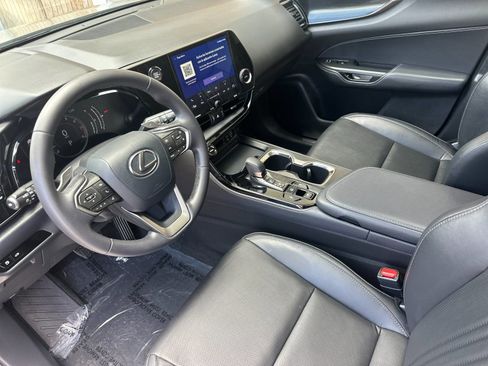 Used 2025 Lexus NX 250 FWD w/ Accessory Package (Z1) image 10