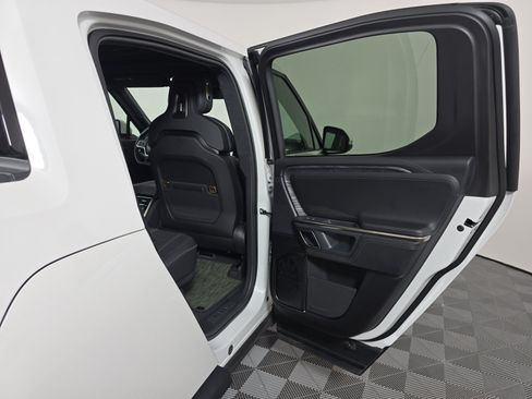 Used 2024 Rivian R1T Adventure AWD/4WD image 19