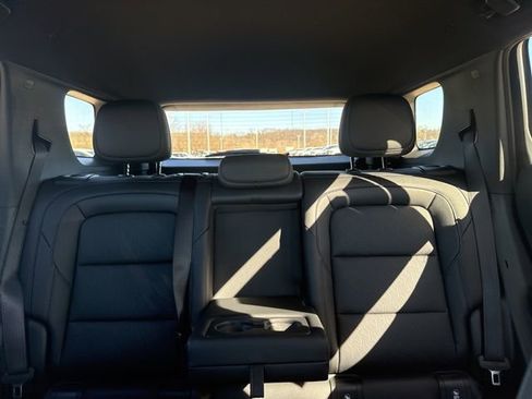 New 2026 Chevrolet Equinox LT w/ Convenience Package II FWD image 36