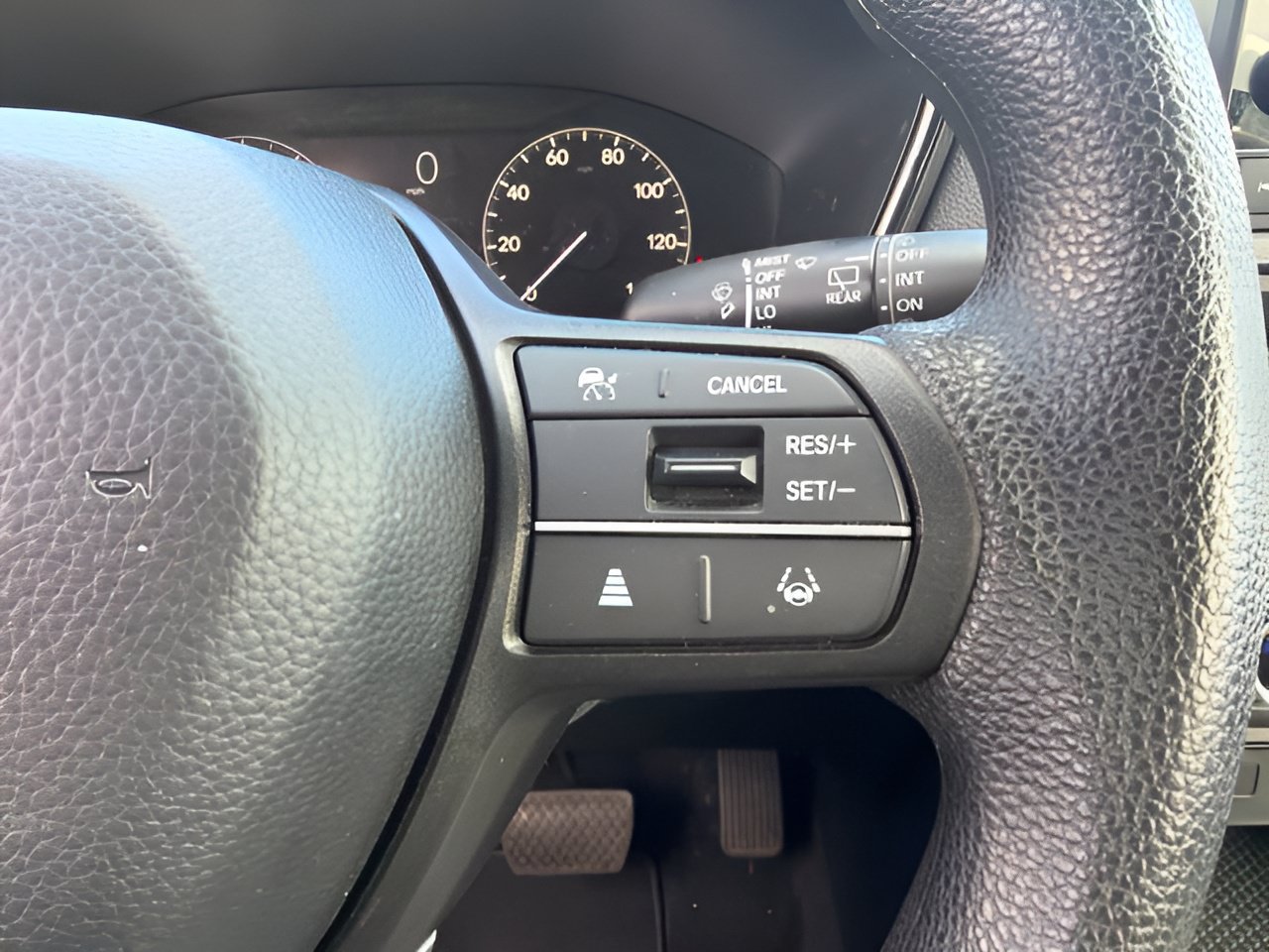 Used 2024 Honda CR-V LX image 17