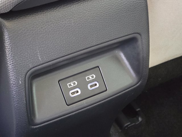 Used 2026 Toyota Corolla LE FWD image 11