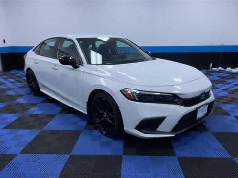 Certified 2022 Honda Civic Sport image 2