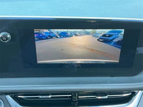 Used 2024 Buick Envista Sport Touring w/ Convenience I Package image 21