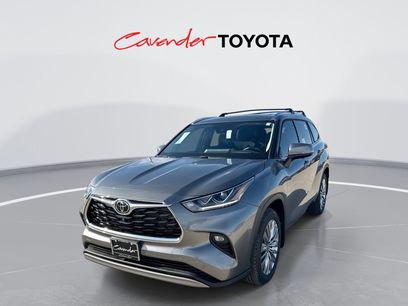 New 2026 Toyota Highlander Platinum