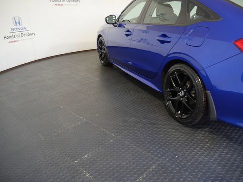 Used 2023 Honda Civic Sport image 10
