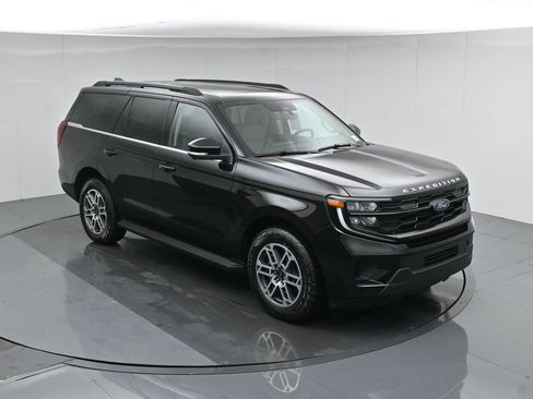 New 2026 Ford Expedition Active image 40