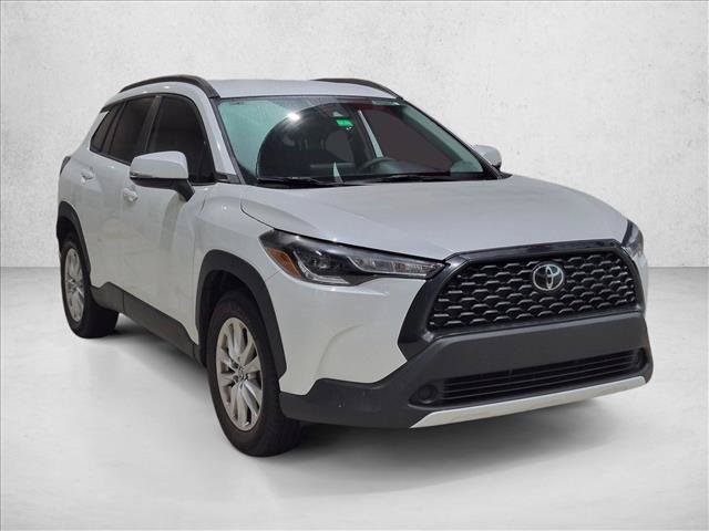 Certified 2022 Toyota Corolla Cross LE FWD image 3