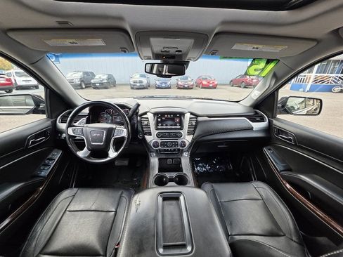 Used 2015 GMC Yukon SLT image 9