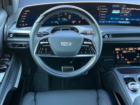 Used 2026 Cadillac Vistiq Sport w/ LPO, Floor Liner Package image 16