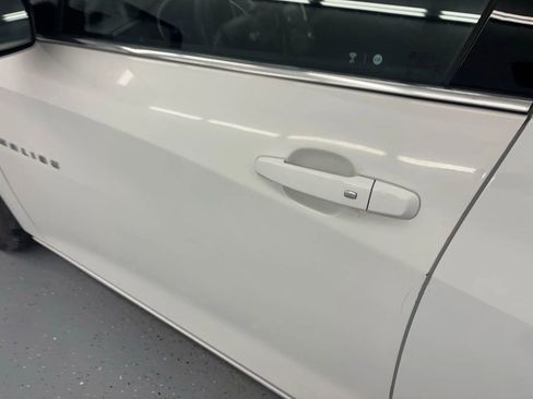 Used 2022 Chevrolet Malibu LT FWD image 21
