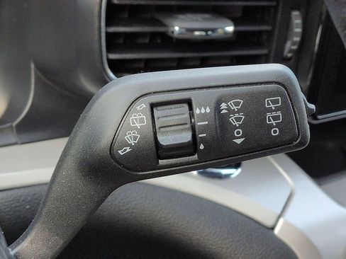 Used 2023 Ford Explorer XLT w/ Equipment Group 202A image 26