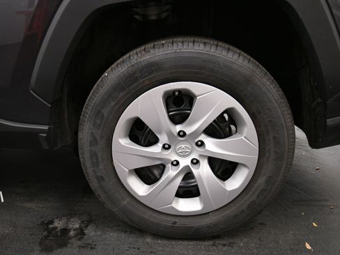 Certified 2024 Toyota RAV4 LE image 30