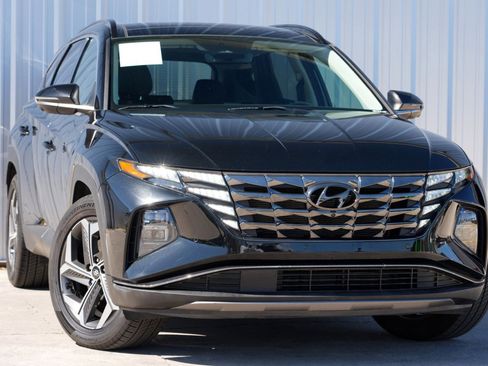 Used 2022 Hyundai Tucson Limited image 2