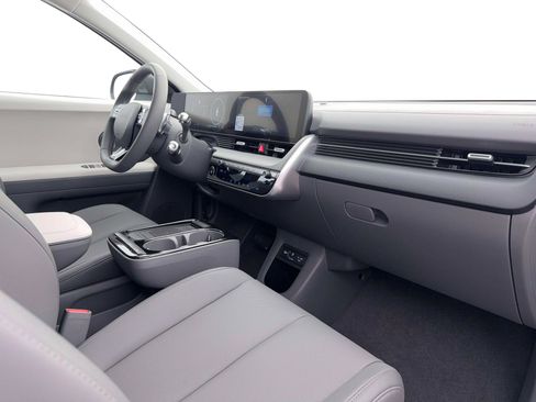 New 2026 Hyundai Ioniq 5 SEL image 15