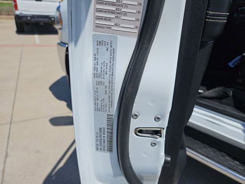 Used 2024 RAM 2500 Big Horn w/ Off Road Package image 31