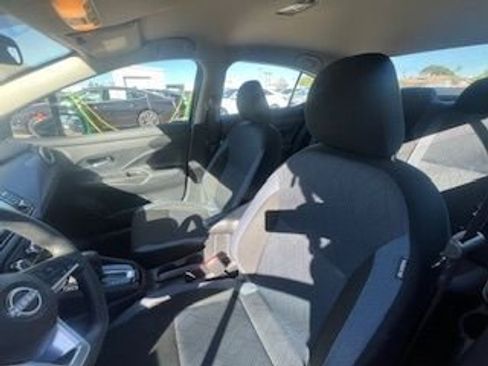 Used 2025 Nissan Versa SV image 17