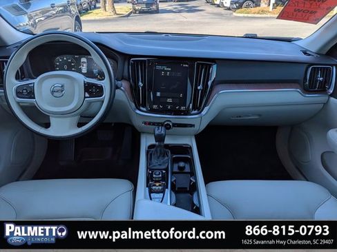 Used 2020 Volvo S60 T5 Momentum w/ Protection Package image 13