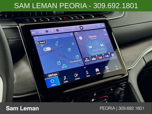 New 2025 Jeep Grand Cherokee L Limited w/ Black Appearance Package image 15