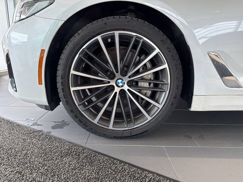 Used 2023 BMW 540i xDrive w/ Premium Package AWD/4WD image 10
