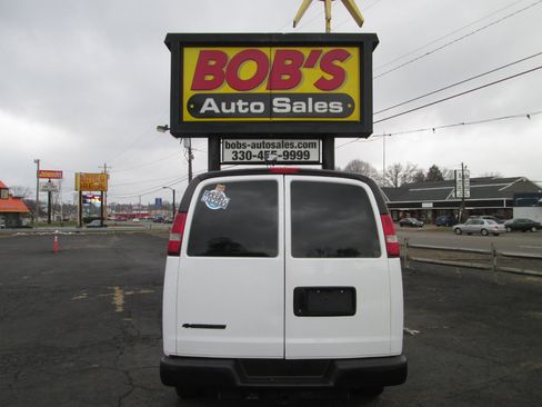 Used 2017 Chevrolet Express 2500 image 36