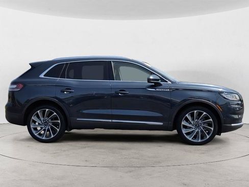 Used 2022 Lincoln Nautilus Reserve w/ Equipment Group 201A FWD image 2