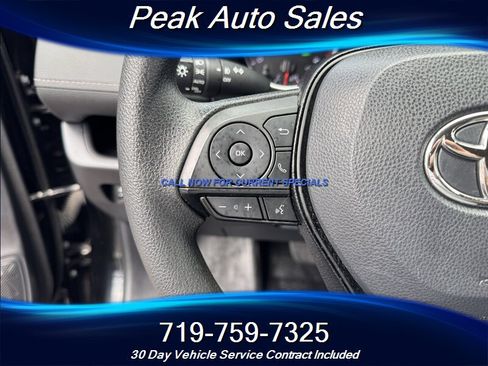 Used 2021 Toyota RAV4 XLE AWD/4WD image 15