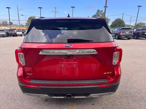 Certified 2023 Ford Explorer XLT w/ Equipment Group 202A AWD/4WD image 4