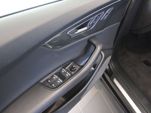 Used 2019 Audi Q8 Premium AWD/4WD image 30