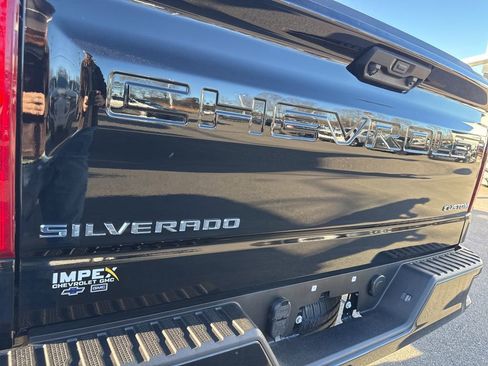 Used 2024 Chevrolet Silverado 1500 Custom image 31