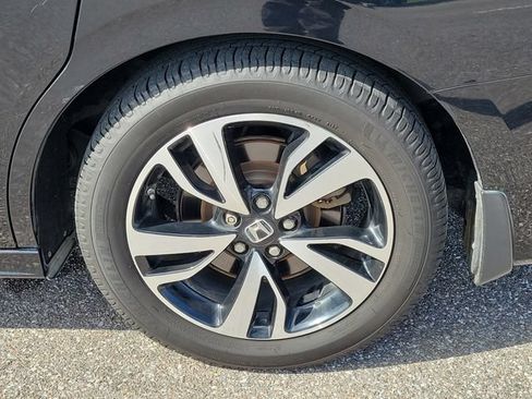 Used 2018 Honda Odyssey Elite image 7