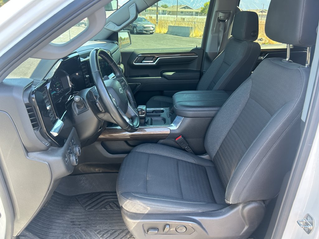 Used 2023 Chevrolet Silverado 1500 RST AWD/4WD image 26