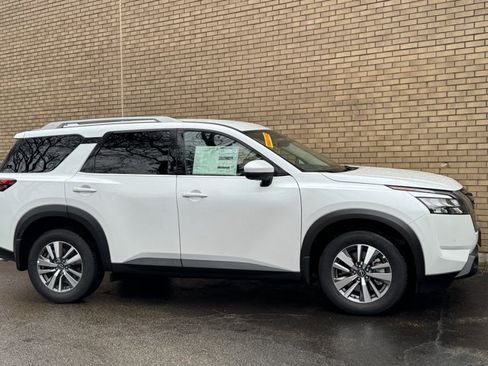 New 2025 Nissan Pathfinder SL AWD/4WD image 5