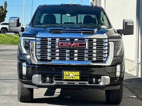 Used 2025 GMC Sierra 2500 Denali w/ Max Trailering Package image 3