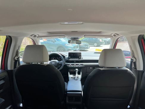 Used 2024 Honda CR-V EX image 40