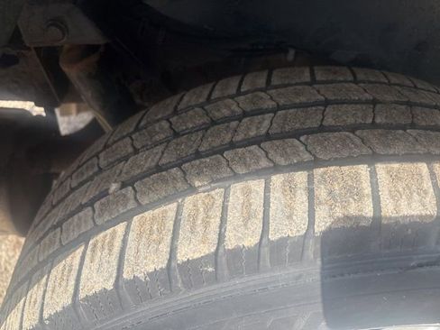 Used 2008 GMC Envoy SLT image 8