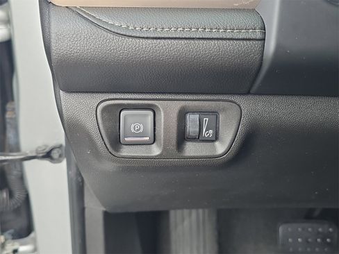 Used 2019 GMC Acadia Denali image 22