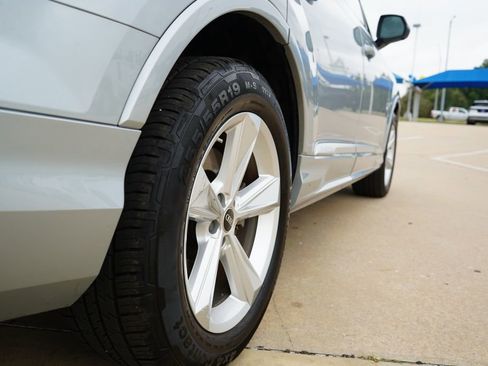 Used 2024 Audi Q7 2.0T Premium Plus image 7