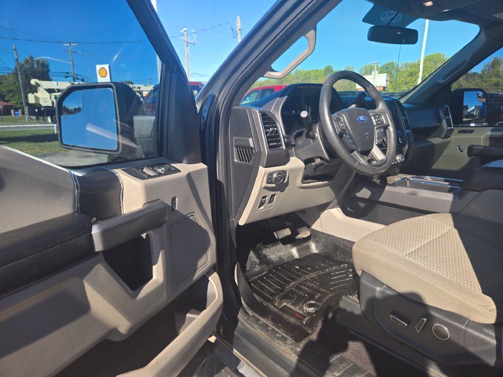 Used 2018 Ford F150 XLT w/ Equipment Group 302A Luxury AWD/4WD image 6