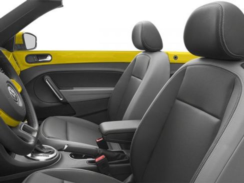 Used 2013 Volkswagen Beetle 2.5 image 8