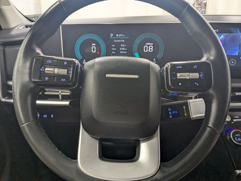 Used 2025 Hyundai Santa Fe SEL AWD/4WD image 13