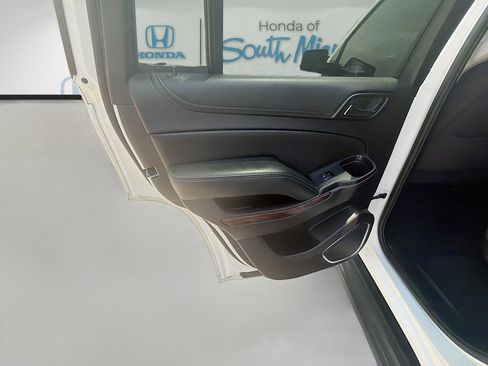 Used 2016 Chevrolet Tahoe LS w/ All-Season Package RWD image 25