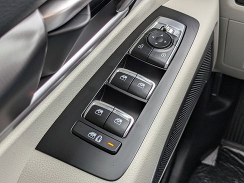 New 2025 Kia Telluride S image 32