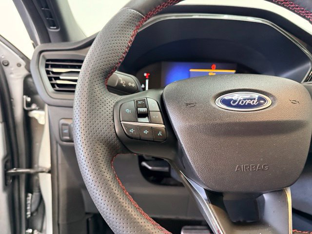 Used 2023 Ford Escape ST-Line w/ Tech Pack #1 AWD/4WD image 19