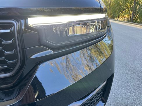 Used 2025 Jeep Grand Cherokee Summit w/ Obsidian Package image 10