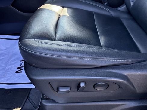 Used 2023 Chevrolet Tahoe Z71 w/ Luxury Package image 12