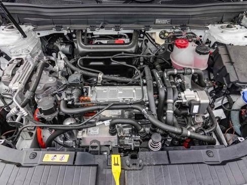 Used 2024 Mercedes-Benz EQB 350 4MATIC SUV image 27