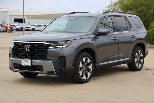 New 2026 Honda Pilot Touring image 3