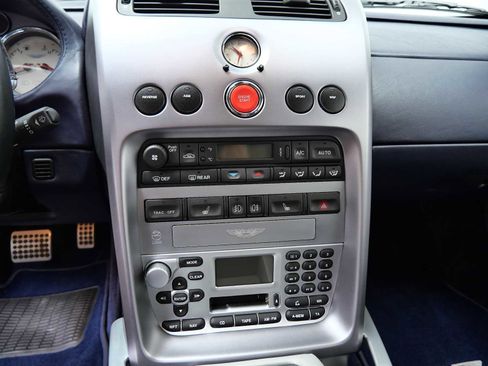 Used 2003 Aston Martin Vanquish image 20