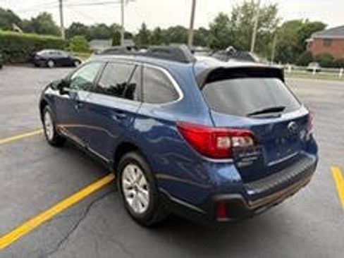 Used 2019 Subaru Outback 2.5i Premium AWD/4WD image 6