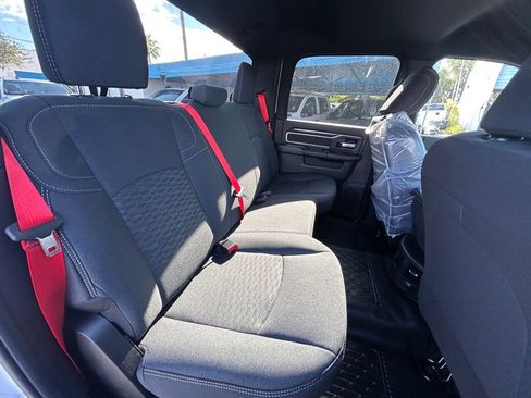 New 2025 RAM 3500 Big Horn image 34